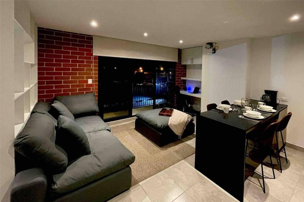 Lovely 1 Bedroom Unit With Free Parking Modra Zone 4 Guatemala City Exterior foto